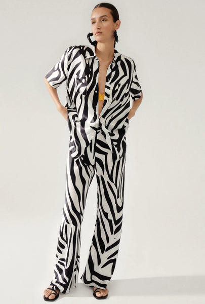 Short Sleeve Boyfriend Shirt- Lemur Matisse